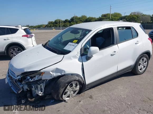2016 Chevrolet Trax LS with VIN 3GNCJKSB7GL264728, listed as a IAAI auction lot 41803981 with 104,256 mi miles and . Bid and sale history available at DreamBid. Image 2.