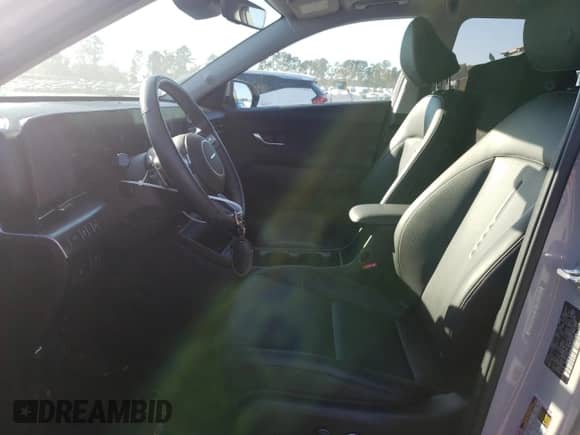 2024 Hyundai Kona Limited z VIN KM8HE3A37RU083166, wystawiony jako Copart lot #76567914 z przebiegiem 10 775 mil mil oraz Szkoda całkowita • Salvage title. Historia ofert i sprzedaży dostępna na DreamBid. Obrazek 7.