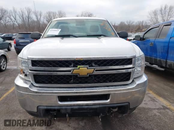 2011 Chevrolet Silverado 2500HD Work Truck z VIN 1GC0KVCG4BF195844, wystawiony jako IAAI lot #41510415 z przebiegiem 52 040 mil mil oraz . Historia ofert i sprzedaży dostępna na DreamBid. Obrazek 11.