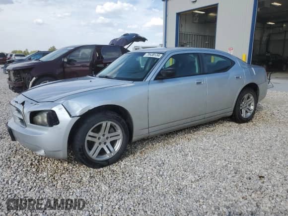 2008 Dodge Charger с VIN 2B3KA43R08H102320, выставлен на аукционе Copart как лот 70438134 с пробегом 142 963 миль миль и Чистый • Clean title. История ставок и продаж доступна на DreamBid. Изображение 1.