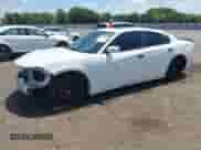 2019 Dodge Charger SXT z VIN 2C3CDXBG6KH702704, wystawiony jako IAAI lot #42958720 z przebiegiem 117 552 mil mil oraz . Historia ofert i sprzedaży dostępna na DreamBid. Obrazek 2.