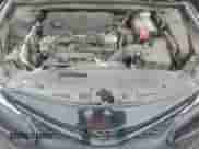 2021 Toyota Camry SE z VIN 4T1G11AK1MU525936, wystawiony jako Copart lot #84570115 z przebiegiem 88 468 mil mil oraz Czysty tytuł • Clean title. Historia ofert i sprzedaży dostępna na DreamBid. Obrazek 11.