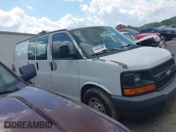 2003 Chevrolet Express Cargo с VIN 1GCFG15T131161454, выставлен на аукционе IAAI как лот 43141383 с пробегом 310 231 миль миль и . История ставок и продаж доступна на DreamBid. Изображение 13.