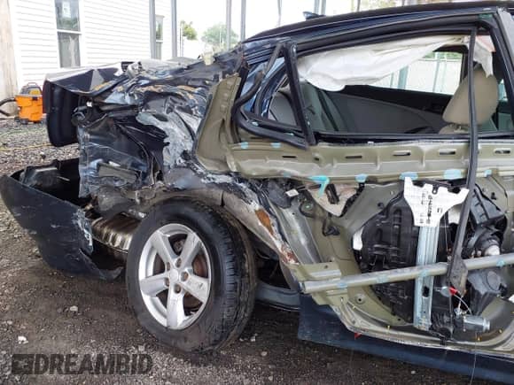 2015 Kia Optima LX с VIN 5XXGM4A77FG375770, выставлен на аукционе IAAI как лот 43222180 с пробегом 101 901 миль миль и . История ставок и продаж доступна на DreamBid. Изображение 6.