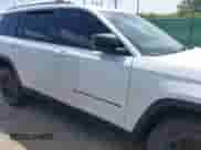 2024 Jeep Grand Cherokee Laredo X с VIN 1C4RJKAGXR8508180, выставлен на аукционе IAAI как лот 42194377 с пробегом 20 342 миль миль и . История ставок и продаж доступна на DreamBid. Изображение 13.