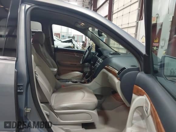 2007 Saturn Outlook XR with VIN 5GZEV23747J139188, listed as a IAAI auction lot 42624300 with 199,164 mi miles and . Bid and sale history available at DreamBid. Image 5.