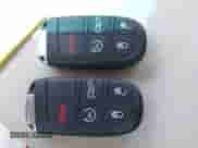 2023 Chrysler 300 Touring L z VIN 2C3CCADG4PH517314, wystawiony jako IAAI lot #43042170 z przebiegiem 47 334 mil mil oraz . Historia ofert i sprzedaży dostępna na DreamBid. Obrazek 11.