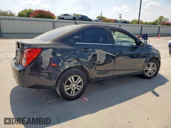 2014 Chevrolet Sonic LT с VIN 1G1JC5SH1E4104940, выставлен на аукционе Copart как лот 81135425 с пробегом 209 959 миль миль и Списание • Salvage title. История ставок и продаж доступна на DreamBid. Изображение 3.