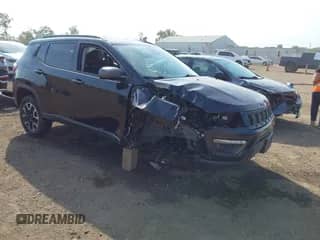 2020 Jeep Compass Trailhawk with VIN 3C4NJDDB6LT138770, listed as a IAAI auction lot 43233926 with 58,554 mi miles and . Bid and sale history available at DreamBid. Image 1.
