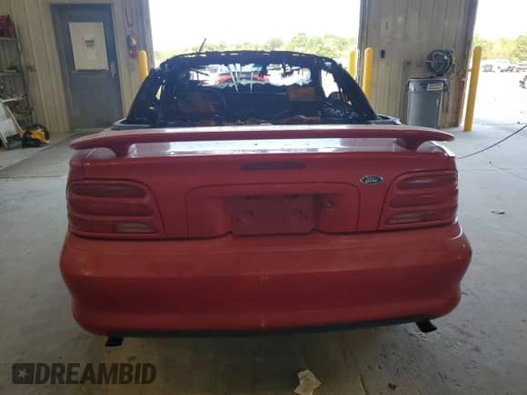 1995 Ford Mustang z VIN 1FALP45T0SF185546, wystawiony jako Copart lot #80795705 z przebiegiem Nie podano mil oraz Nie do naprawy • Non repairable. Historia ofert i sprzedaży dostępna na DreamBid. Obrazek 6.