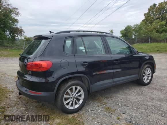 2017 Volkswagen Tiguan S с VIN WVGBV7AX8HK043396, выставлен на аукционе Copart как лот 80939915 с пробегом 94 182 миль миль и Чистый • Clean title. История ставок и продаж доступна на DreamBid. Изображение 4.