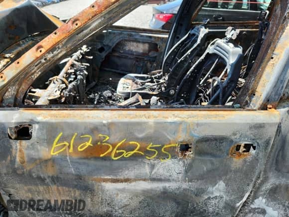 2024 Hyundai Santa Fe Limited with VIN 5NMP3DG16RH006815, listed as a Copart auction lot 61236255 with Not provided miles and Salvage title. Bid and sale history available at DreamBid. Image 7.