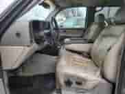 2000 Chevrolet Suburban with VIN 1GNFK16T1YJ150403, listed as a Copart auction lot 44657965 with 206,937 mi miles and Salvage title. Bid and sale history available at DreamBid. Image 7.