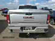 2019 GMC Sierra 1500 SLE z VIN 3GTU9BED7KG255905, wystawiony jako Copart lot #70749295 z przebiegiem Nie podano mil oraz Szkoda całkowita • Salvage title. Historia ofert i sprzedaży dostępna na DreamBid. Obrazek 6.