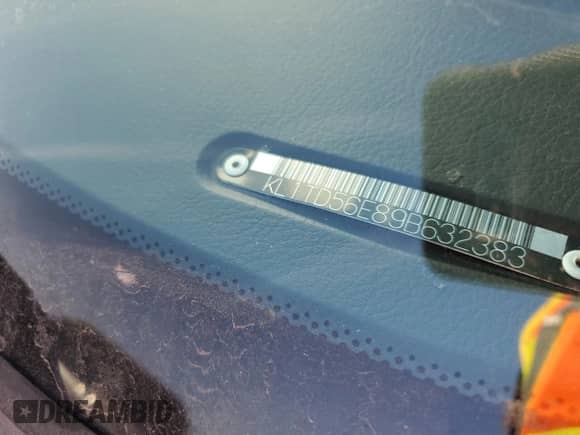 2009 Chevrolet Aveo LS с VIN KL1TD56E89B632383, выставлен на аукционе Copart как лот 83103174 с пробегом 115 685 миль миль и Списание • Salvage title. История ставок и продаж доступна на DreamBid. Изображение 12.