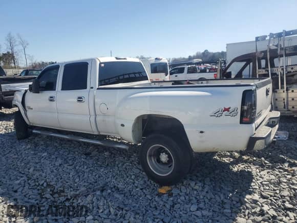 2006 Chevrolet Silverado 3500 DRW LT1 с VIN 1GCJK33D16F189021, выставлен на аукционе Copart как лот 48535955 с пробегом 402 874 миль миль и Списание • Salvage title. История ставок и продаж доступна на DreamBid. Изображение 2.