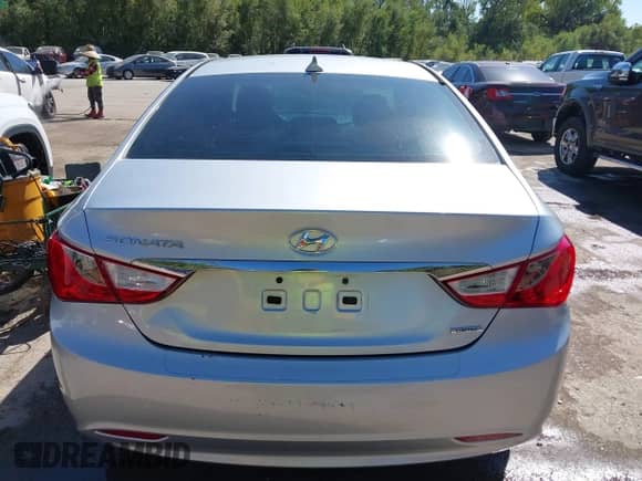 2013 Hyundai Sonata SE with VIN 5NPEC4AC8DH616471, listed as a IAAI auction lot 43320229 with 167,331 mi miles and . Bid and sale history available at DreamBid. Image 16.