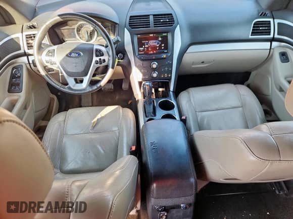 2012 Ford Explorer XLT z VIN 1FMHK7D84CGA74308, wystawiony jako Copart lot #85759835 z przebiegiem 136 812 mil mil oraz Szkoda całkowita • Salvage title. Historia ofert i sprzedaży dostępna na DreamBid. Obrazek 8.