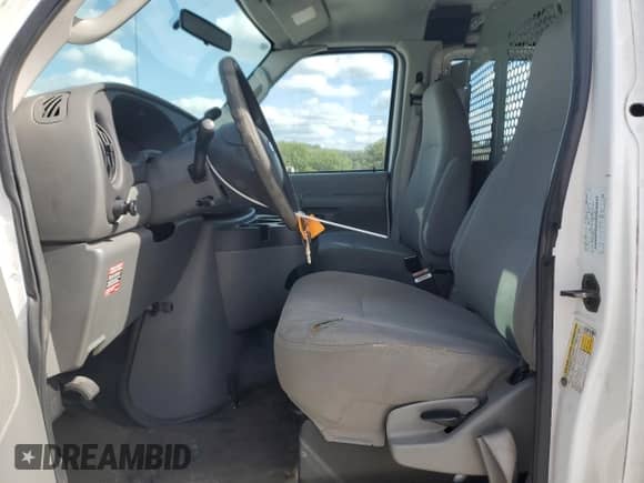 2007 Ford Econoline Cargo Commercial with VIN 1FTNE24W17DA34937, listed as a Copart auction lot 85923115 with 85,553 mi miles and Clean title. Bid and sale history available at DreamBid. Image 7.