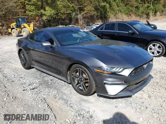 2018 Ford Mustang EcoBoost with VIN 1FA6P8TH2J5164933, listed as a Copart auction lot 82661865 with 117,209 mi miles and Salvage title. Bid and sale history available at DreamBid. Image 4.