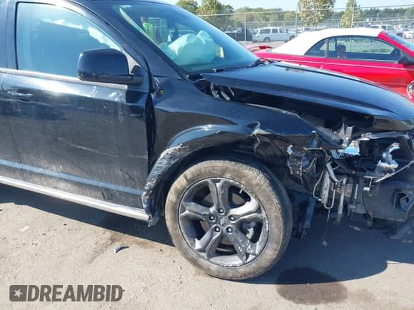 2019 Dodge Journey Crossroad with VIN 3C4PDCGG7KT815518, listed as a IAAI auction lot 43224536 with 97,784 mi miles and . Bid and sale history available at DreamBid. Image 6.