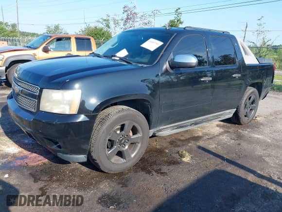 2010 Chevrolet Avalanche LTZ с VIN 3GNNCGE02AG243764, выставлен на аукционе IAAI как лот 43059799 с пробегом 256 178 миль миль и . История ставок и продаж доступна на DreamBid. Изображение 17.