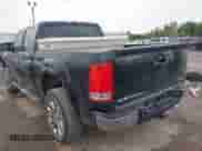 2007 GMC Sierra 1500 SLE1 z VIN 2GTEK13M371542065, wystawiony jako IAAI lot #43422971 z przebiegiem 308 697 mil mil oraz . Historia ofert i sprzedaży dostępna na DreamBid. Obrazek 3.