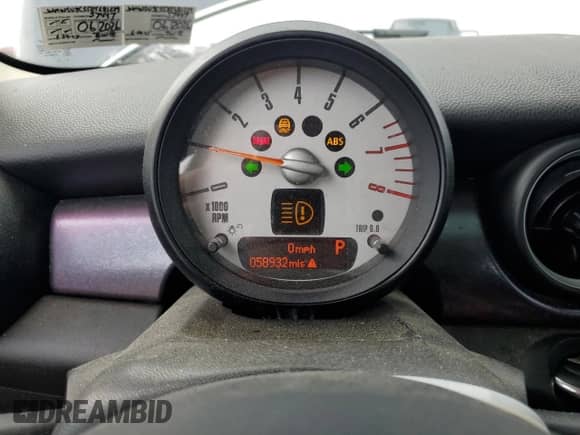 2013 MINI Hardtop с VIN WMWSU3C55DT681229, выставлен на аукционе Copart как лот 81660785 с пробегом 58 932 миль миль и Списание • Salvage title. История ставок и продаж доступна на DreamBid. Изображение 9.