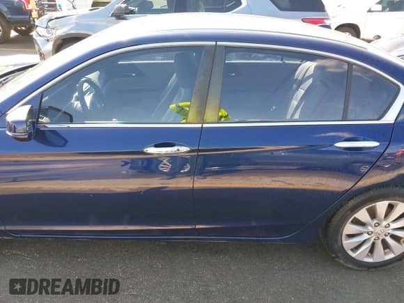 2014 Honda Accord EX-L with VIN 1HGCR2F80EA063288, listed as a IAAI auction lot 43398386 with 177,670 mi miles and . Bid and sale history available at DreamBid. Image 14.