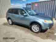 2012 Subaru Forester z VIN JF2SHBHC8CH439109, wystawiony jako Copart lot #69674515 z przebiegiem 137 188 mil mil oraz Nie do naprawy • Non repairable. Historia ofert i sprzedaży dostępna na DreamBid. Obrazek 4.