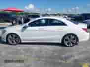 2019 Mercedes-Benz CLA 250 с VIN WDDSJ4EB0KN770122, выставлен на аукционе IAAI как лот 43241066 с пробегом 52 152 миль миль и . История ставок и продаж доступна на DreamBid. Изображение 14.