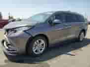 2024 Toyota Sienna Limited с VIN 5TDZRKEC6RS189999, выставлен на аукционе Copart как лот 62719365 с пробегом 21 225 миль миль и Списание • Salvage title. История ставок и продаж доступна на DreamBid. Изображение 1.