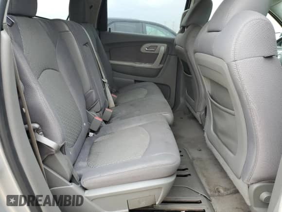 2012 Chevrolet Traverse LS z VIN 1GNKRFED6CJ198120, wystawiony jako Copart lot #85888645 z przebiegiem 101 737 mil mil oraz Szkoda całkowita • Salvage title. Historia ofert i sprzedaży dostępna na DreamBid. Obrazek 10.