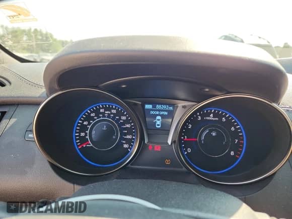 2014 Hyundai Genesis Coupe Ultimate с VIN KMHHU6KJ1EU119221, выставлен на аукционе Copart как лот 67364155 с пробегом 88 393 миль миль и Списание • Salvage title. История ставок и продаж доступна на DreamBid. Изображение 9.