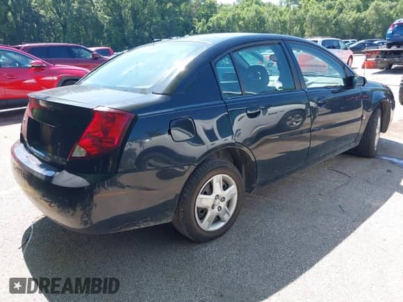 2007 Saturn ION ION 2 с VIN 1G8AZ55F07Z167656, выставлен на аукционе IAAI как лот 42619120 с пробегом 172 780 миль миль и . История ставок и продаж доступна на DreamBid. Изображение 4.