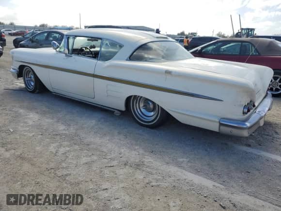 1958 Chevrolet Impala z VIN F58B187676, wystawiony jako Copart lot #78513954 z przebiegiem 15 986 mil mil oraz Szkoda całkowita • Salvage title. Historia ofert i sprzedaży dostępna na DreamBid. Obrazek 2.