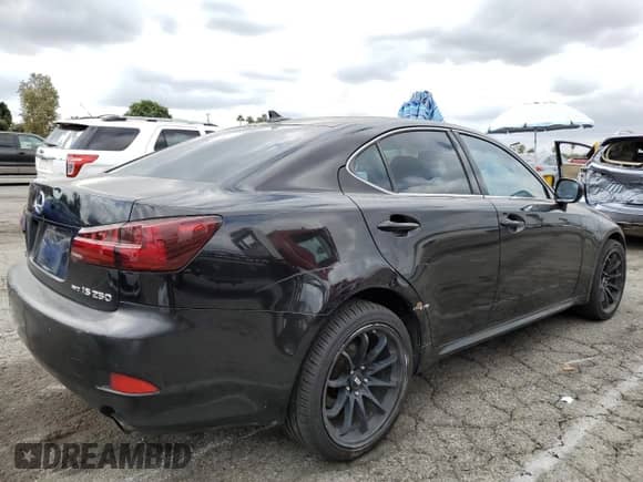 2007 Lexus IS 250 with VIN JTHCK262075009479, listed as a Copart auction lot 86326165 with 131,533 mi miles and Clean title. Bid and sale history available at DreamBid. Image 3.