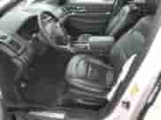 2017 Ford Explorer Limited z VIN 1FM5K8F8XHGC35774, wystawiony jako Copart lot #70104315 z przebiegiem 109 548 mil mil oraz Czysty tytuł • Clean title. Historia ofert i sprzedaży dostępna na DreamBid. Obrazek 7.