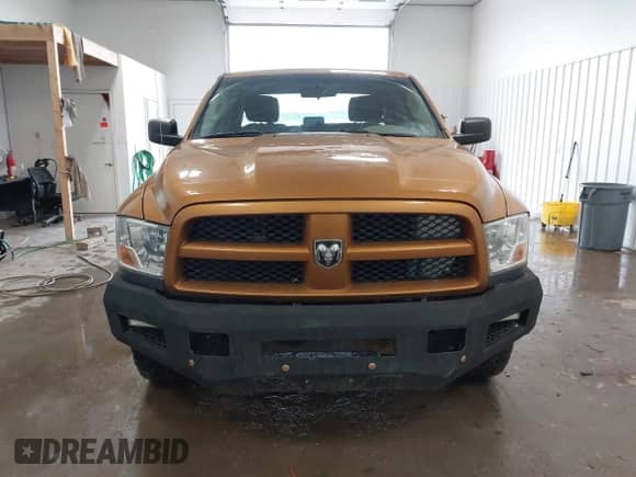 2012 Ram 1500 Express z VIN 1C6RD7FT7CS245092, wystawiony jako IAAI lot #42750773 z przebiegiem 180 274 mil mil oraz . Historia ofert i sprzedaży dostępna na DreamBid. Obrazek 12.