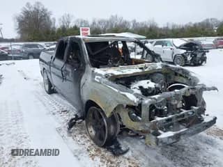 2018 Ram 1500 Sport z VIN 1C6RR6MT4JS127013, wystawiony jako IAAI lot #41628920 z przebiegiem 117 000 mil mil oraz . Historia ofert i sprzedaży dostępna na DreamBid. Obrazek 1.