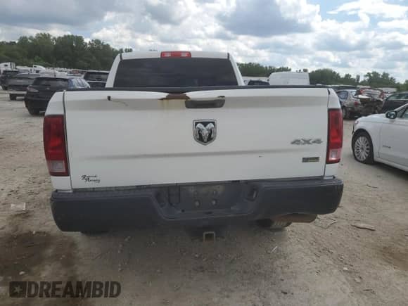 2012 Ram 1500 ST z VIN 1C6RD7FP5CS315157, wystawiony jako Copart lot #68656405 z przebiegiem 173 351 mil mil oraz Czysty tytuł • Clean title. Historia ofert i sprzedaży dostępna na DreamBid. Obrazek 6.