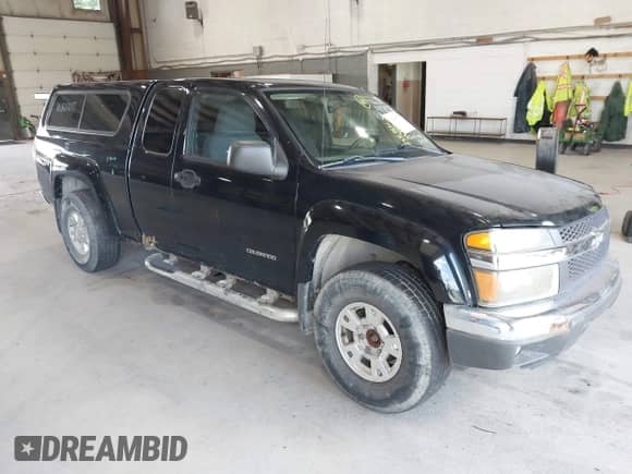 2005 Chevrolet Colorado LS Z71 z VIN 1GCDT196258204264, wystawiony jako IAAI lot #42693073 z przebiegiem 138 761 mil mil oraz . Historia ofert i sprzedaży dostępna na DreamBid. Obrazek 1.