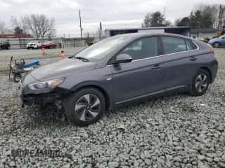 2017 Hyundai Ioniq SEL с VIN KMHC75LC1HU044438, выставлен на аукционе Copart как лот 39515894 с пробегом 81 174 миль миль и . История ставок и продаж доступна на DreamBid. Изображение 1.
