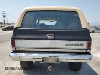 1984 Chevrolet Blazer z VIN 1G8EK18L7EF103967, wystawiony jako Copart lot #64859625 z przebiegiem 53 760 mil mil oraz Czysty tytuł • Clean title. Historia ofert i sprzedaży dostępna na DreamBid. Obrazek 6.