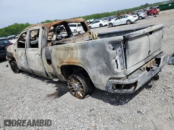 2021 Chevrolet Silverado 2500HD High Country с VIN 1GC4YREY2MF284117, выставлен на аукционе Copart как лот 52414664 с пробегом Не указан миль и На запчасти • Non repairable. История ставок и продаж доступна на DreamBid. Изображение 2.