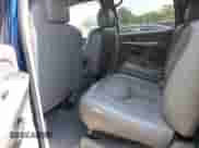 2005 Chevrolet Suburban Z71 z VIN 3GNFK16Z45G192341, wystawiony jako IAAI lot #42861148 z przebiegiem 202 804 mil mil oraz . Historia ofert i sprzedaży dostępna na DreamBid. Obrazek 8.