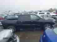 2020 Ram 1500 Big Horn z VIN 1C6RREFG1LN333692, wystawiony jako IAAI lot #41517721 z przebiegiem 67 046 mil mil oraz . Historia ofert i sprzedaży dostępna na DreamBid. Obrazek 13.