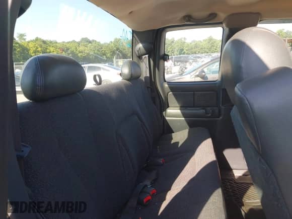 2002 Chevrolet Silverado 1500 LS with VIN 1GCEC19W82Z346709, listed as a IAAI auction lot 42723237 with 393,638 mi miles and . Bid and sale history available at DreamBid. Image 8.