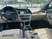 2015 Hyundai Sonata Limited с VIN 5NPE34AF2FH246728, выставлен на аукционе Copart как лот 86542165 с пробегом 114 486 миль миль и Чистый • Clean title. История ставок и продаж доступна на DreamBid. Изображение 9.