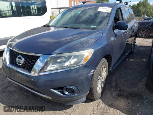 2016 Nissan Pathfinder Platinum with VIN 5N1AR2MMXGC607997, listed as a IAAI auction lot 43063920 with 164,097 mi miles and . Bid and sale history available at DreamBid. Image 2.